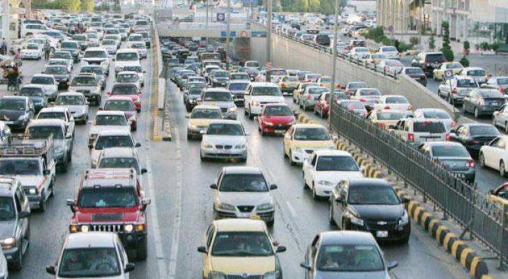 تحسينات مرورية على تقاطع شارع الملك فيصل