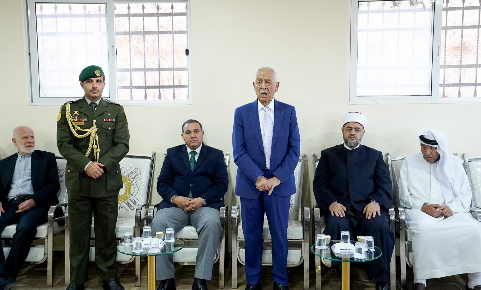 مندوبا عن الملك وولي العهد.. العيسوي يعزي عشائر الزيود وبني خالد والزين