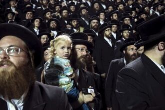ما علاقة عيد الشعلة اليهودي بيوم النكبة الفلسطيني؟