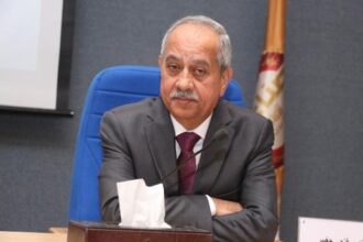 الجغبير: القطاع الصناعي يشغّل 251 ألف عامل وعاملة
