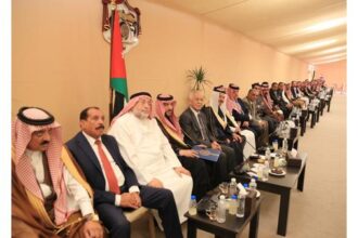 العيسوي خلال لقائه شيوخ ووجهاء وشباب ونساء: الأردن مسيرة ثابتة تصان بحكمة الملك ووعي شعبه