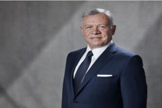 الملك يهنئ العمال: نعتز بكل يدٍ تعمل بإخلاص