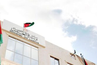 رفع رسوم تصاريح "حراس العمارات" إلى 700 دينار سنويًا ومسمى جديد للمهنة