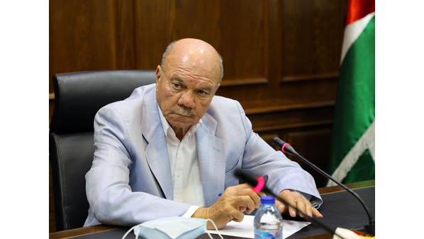 الفايز يهنئ عمال الوطن بعيدهم