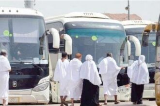 أولى قوافل الحجاج تغادر الجمعة للديار المقدسة