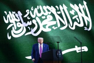 ترامب : سوف أرفع العقوبات عن سوريا