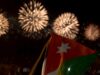 الألعاب النارية تزين سماء المملكة الليلة احتفالا بعيد الاستقلال الـ 79