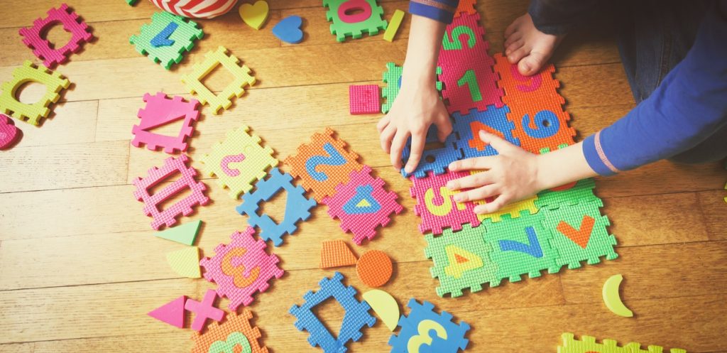 ألعاب التركيب.. وسيلة تعليمية تنمّي مهارات الأطفال وتفتح آفاق الإبداع