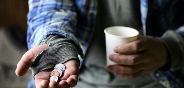 ضبط متسول بحوزته 752 دينارا في مدينة إربد