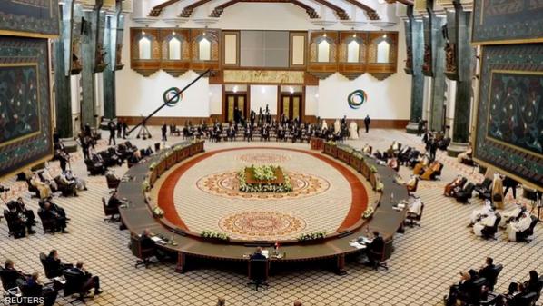 عاجل || بدء أعمال القمة العربية في بغداد
