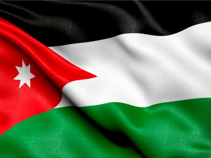 علم الأردن... رمزية الألوان ودلالات الهوية الوطنية