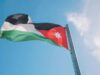 الأجهزة الأمنية تلقي القبض على شابين قاما بإهانة العلم الأردني في عمّان