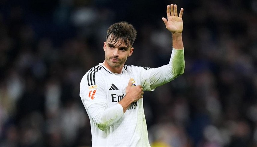 ريال مدريد يجدد عقد مدافعه بشرط جزائي قياسي