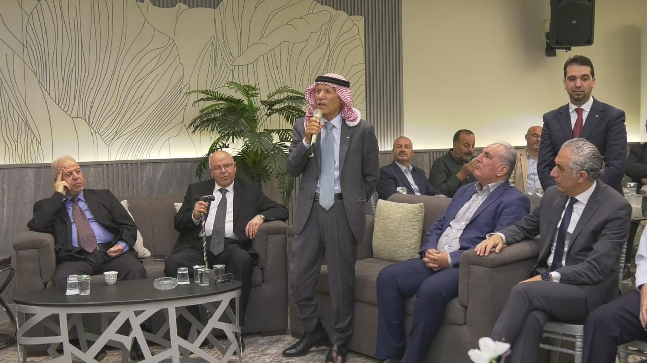 ال مبسلط وال زريقات نسايب الباشا مؤيد المبسلط طلب والنائب صالح العرموطي أبوعماد أعطى