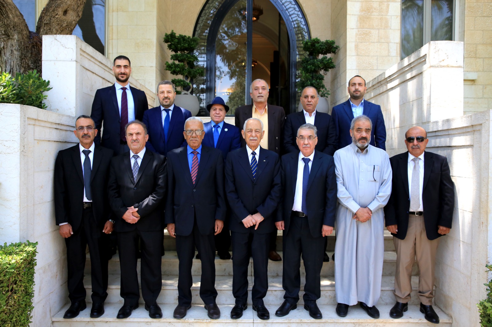 المتحدثون: حكمة الملك صمام أمان الوطن وركيزة ثباته في مواجهة التحديات المتشابكة