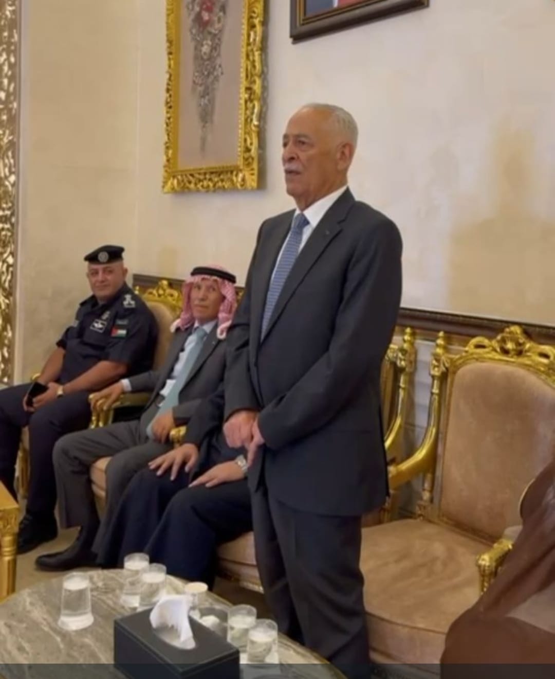 مندوبا عن الملك وولي العهد.. العيسوي يعزي العميان والقباعي والقباني