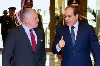 الملك يتبادل التهاني هاتفيًا مع الرئيسين المصري والفلسطيني بمناسبة عيد الأضحى