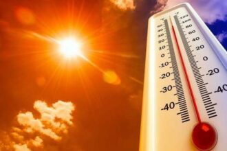 أجواء حارة نسبيا في أغلب المناطق اليوم وغدا