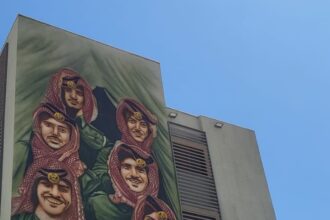 جدارية في الزرقاء تعكس عمق الولاء للقيادة ولثرى الأردن