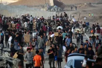 اعترافات صادمة: أوامر إسرائيلية بإطلاق النار على جوعى غزة