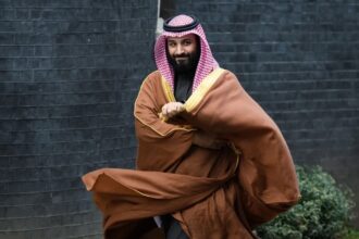ولي العهد السعودي يناقش مع قادة الخليج تداعيات الهجوم على إيران