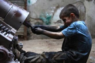 عاجل | أكثر من 100 ألف طفل عامل في الأردن .. أزمة غياب البيانات تهدد مستقبلهم