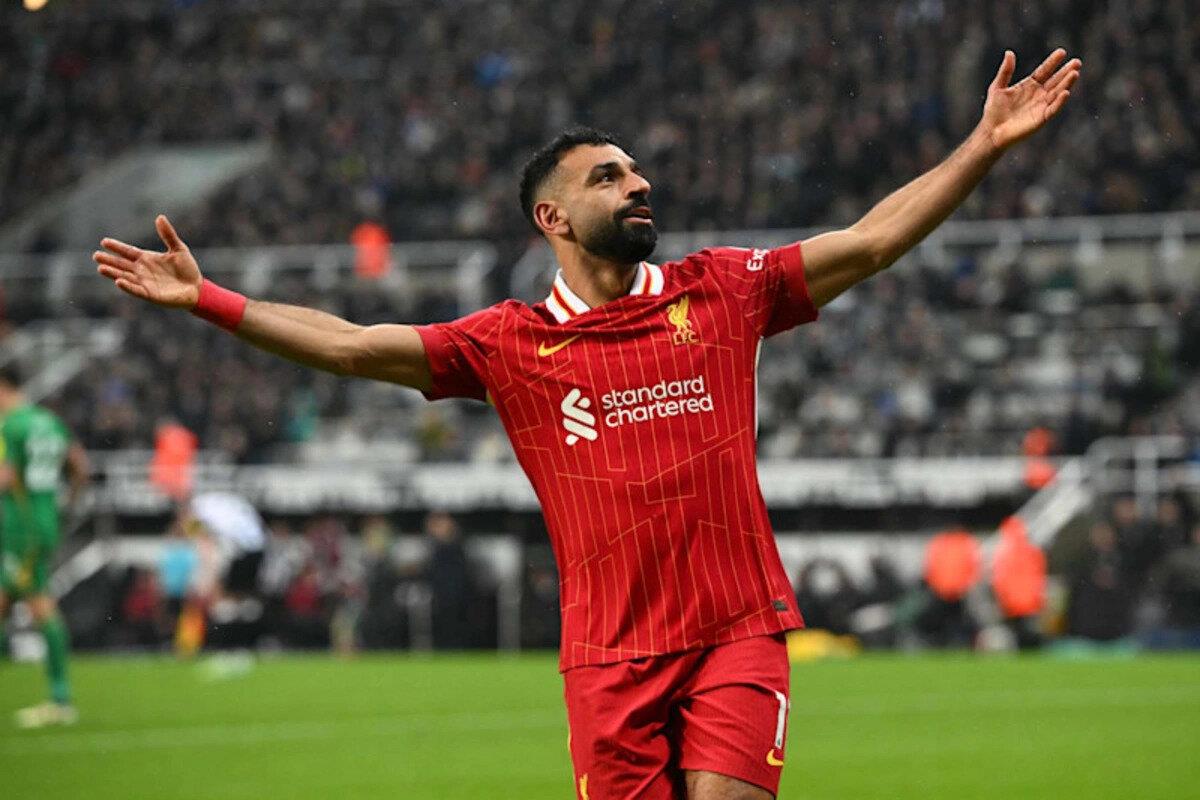 محمد صلاح يتحدى خمسة نجوم في سباق أفضل لاعب بالدوري الإنجليزي