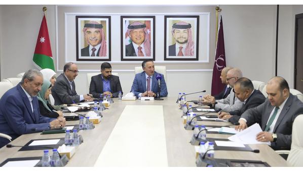 العمل النيابية" تناقش أثر نظام إدارة الموارد البشرية على موظفي القطاع العام