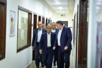 عاجل | جعفر حسان يتفقد "دار الغذاء" ويؤكد دعم الحكومة لتوسيع صادراتها