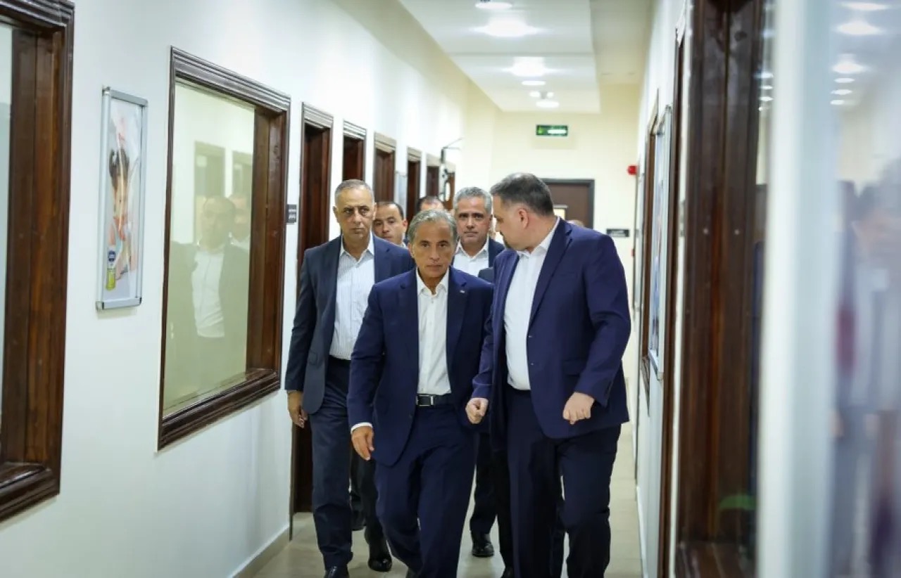 عاجل | جعفر حسان يتفقد "دار الغذاء" ويؤكد دعم الحكومة لتوسيع صادراتها