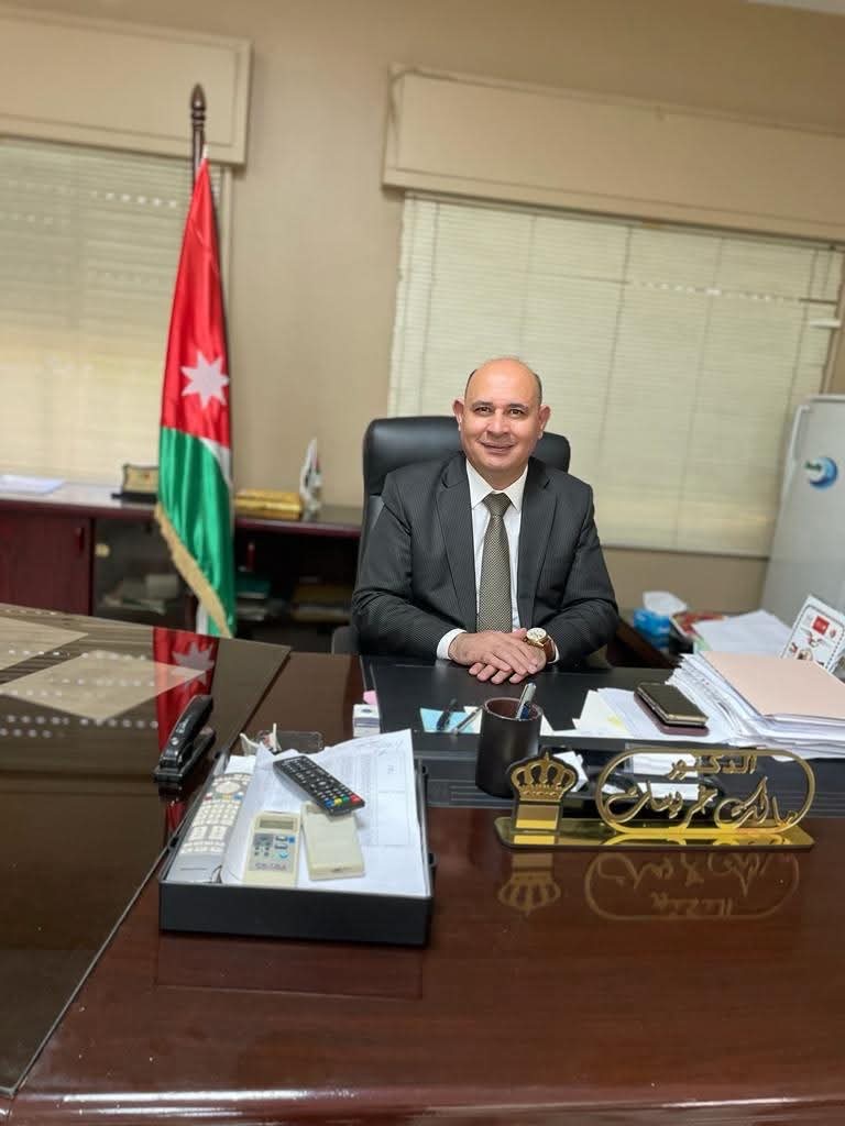 تهنئة وتبريك لعطوفة الدكتور مالك هاني خريسات (أبو عيسى) بمناسبة تعيينه محافظًا لمحافظة جرش