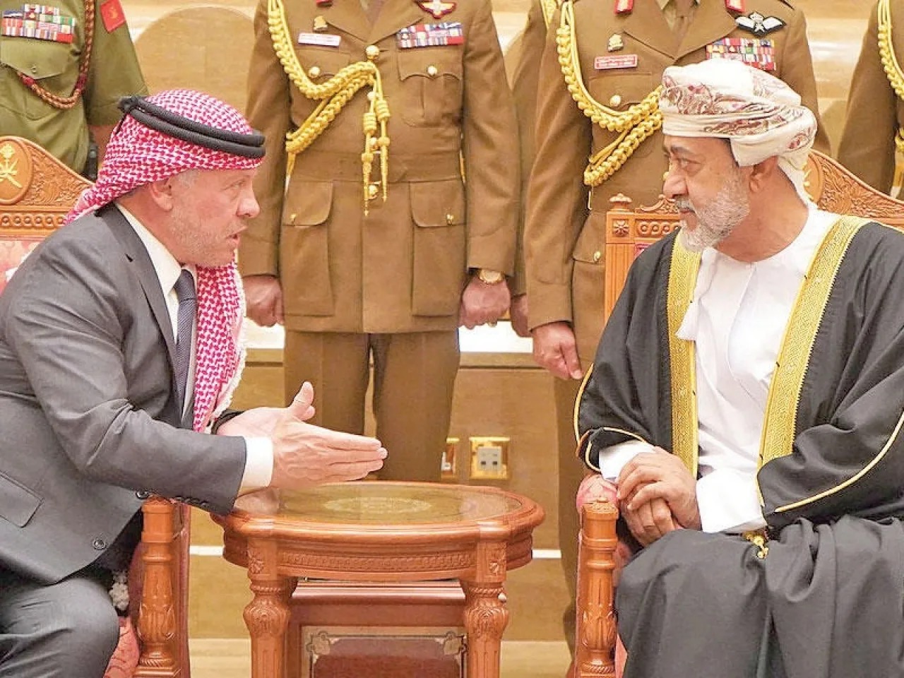 عاجل | الملك يبحث مع سلطان عُمان سبل التهدئة الشاملة في الإقليم