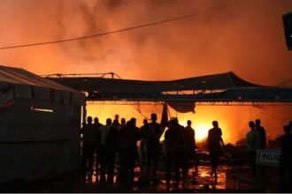 79 شهيدًا في يوم دامٍ بغزة وخمسة في قصف على مخيم الشاطئ