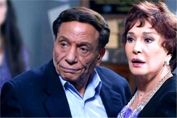 لبلبة تنفي صورة مفبركة تجمعها بعادل إمام: "أنا في الفيوم منذ أسابيع"