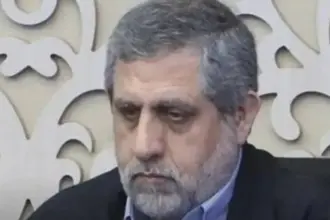 إسرائيل تغتال قائدًا في "فيلق القدس" بقصف في قم الإيرانية
