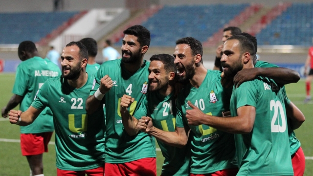 الوحدات يبدأ التحضيرات لكأس السوبر ويستقبل محترفيه الجدد