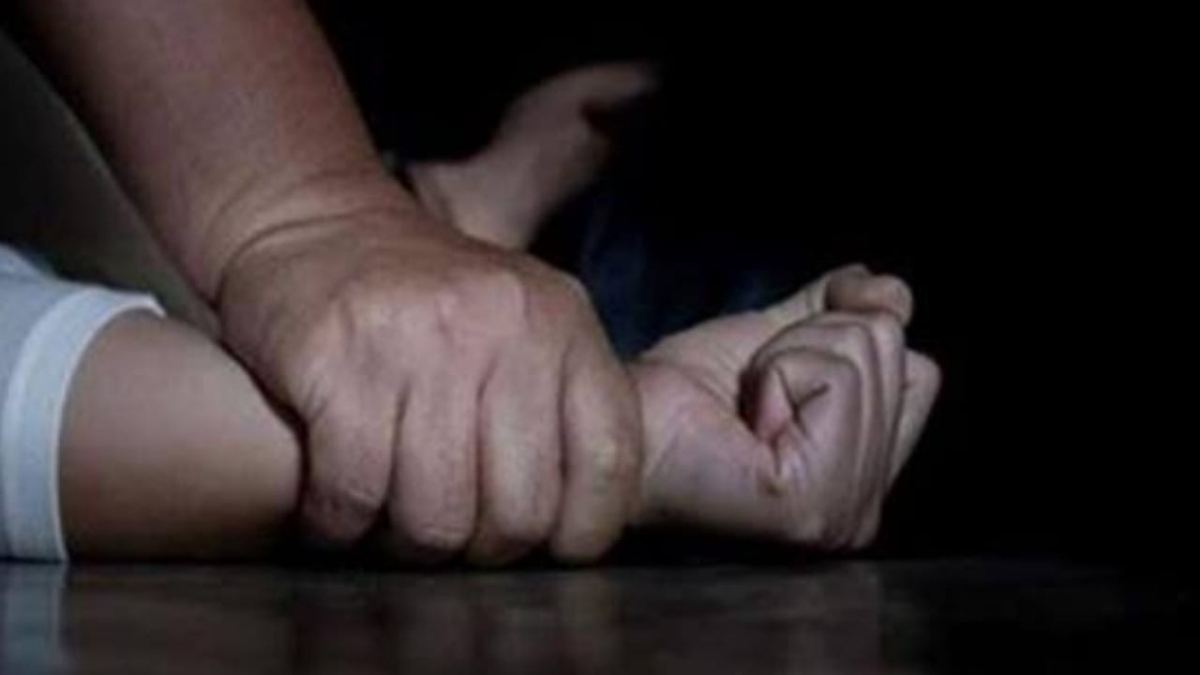هتك عرض معلمة داخل مدرسة والكويت تؤيد إعدام الجاني