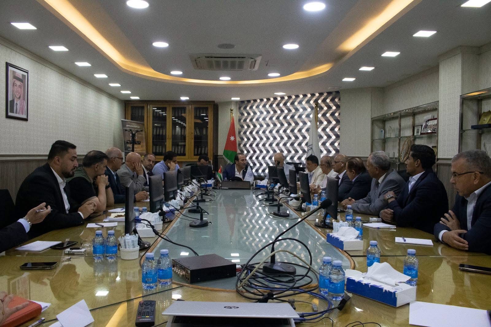 مجلس نقابة المقاولين يلتقي أعضاء جمعية المستثمرين في قطاع الإسكان