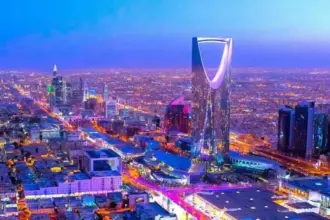 السعودية تطلق نظام "الإقامة المميزة" لعام 2025 إلكترونيًا بشروط ميسّرة