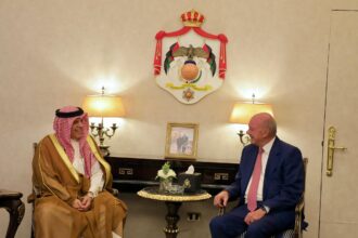 رئيس مجلس الأعيان يلتقي السفير البحريني لدى الأردن