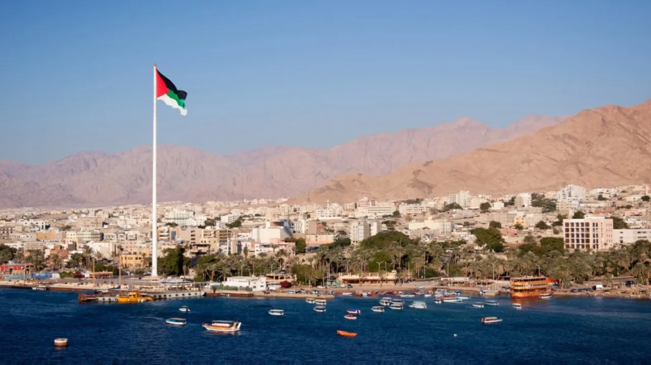 طقس مستقر في المرتفعات وحار في الأغوار والعقبة