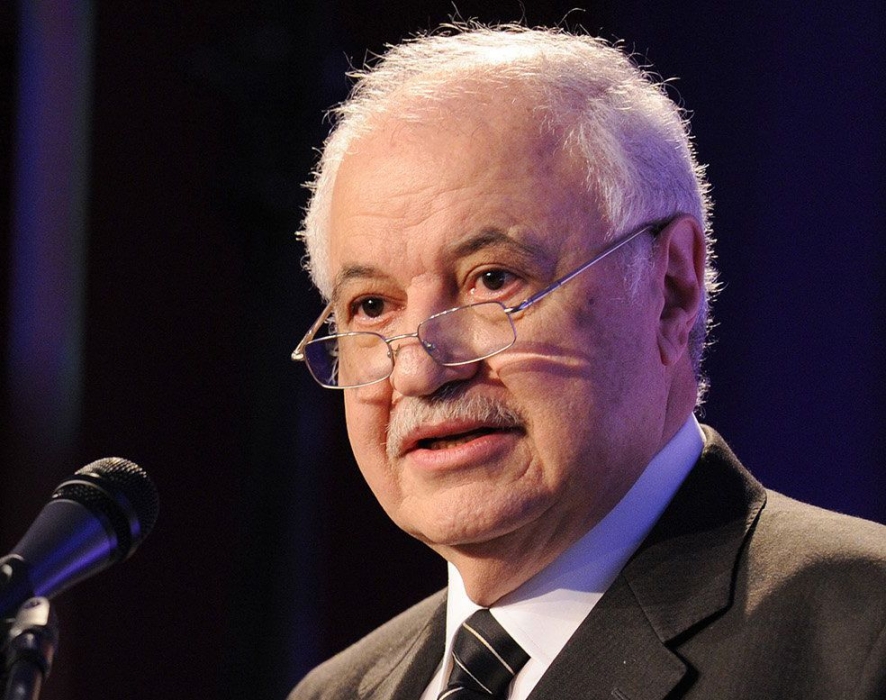عاجل | طلال أبو غزالة يمنح موظفيه مكافأة "100 دينار" بعد ضبط سارقي شركته في عمّان