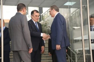 من عمّان إلى الجزائر.. الأردن يفتح بوابة الدواء والسياحة العلاجية