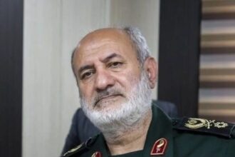 الحرس الثوري الإيراني يعلن استشهاد رئيس استخباراته وزملائه