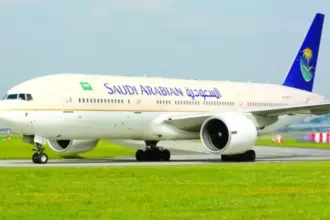 عاجل| بلاغات كاذبة تجبر الخطوط السعودية على تحويل مسار طائراتها