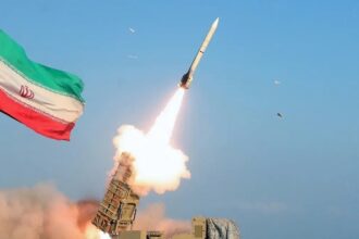إيران تحذر أميركا وتتوعد بـ مفاجأة إستراتيجية