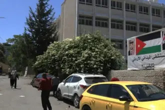 المستشفى الميداني الأردني يبدأ تقديم الخدمات الطبية في نابلس