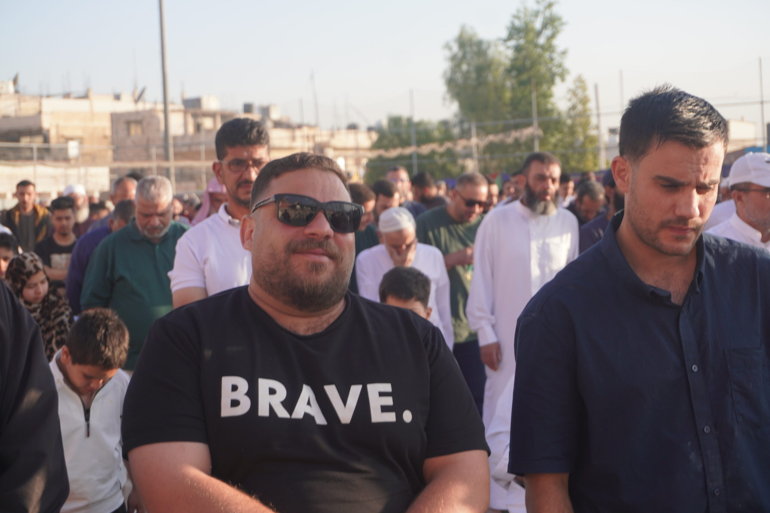 فرحة العيد تملأ الساحات.. المصلّون يؤدّون صلاة عيد الأضحى في أجواء روحانية وإيمانية (صور)