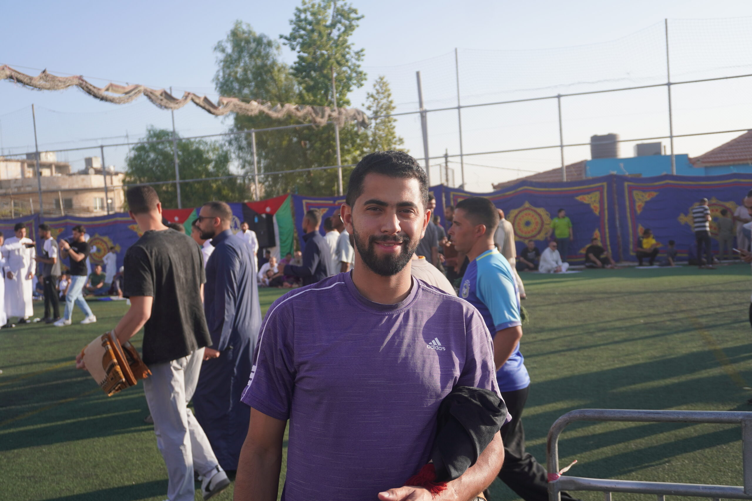 فرحة العيد تملأ الساحات.. المصلّون يؤدّون صلاة عيد الأضحى في أجواء روحانية وإيمانية (صور)