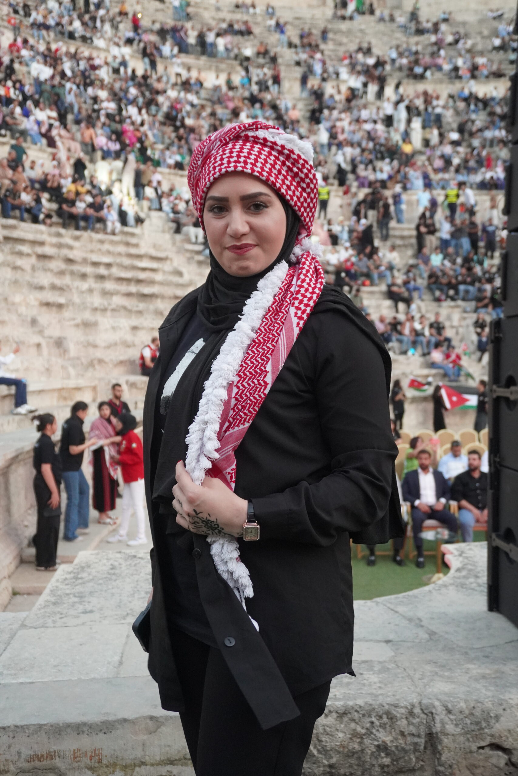 صور وفيديو.. العيسوي يرعى احتفالاً جماهيريا حاشدا بالمدرج الروماني